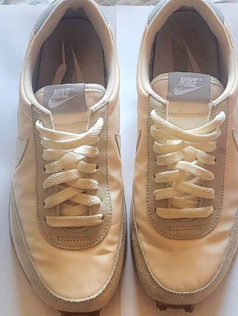 Nike Cream/Beige Classic Sneakers